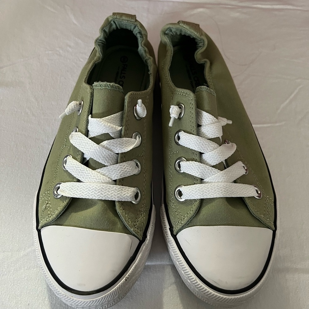 Sneakers - Picture 2 of 3